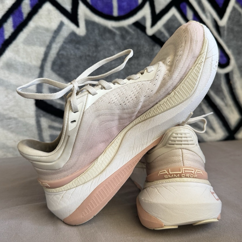 Size 8.5 - Topo Aura Cream/Rose Womens Athletic Shoes‎ - Picture 10 of 10